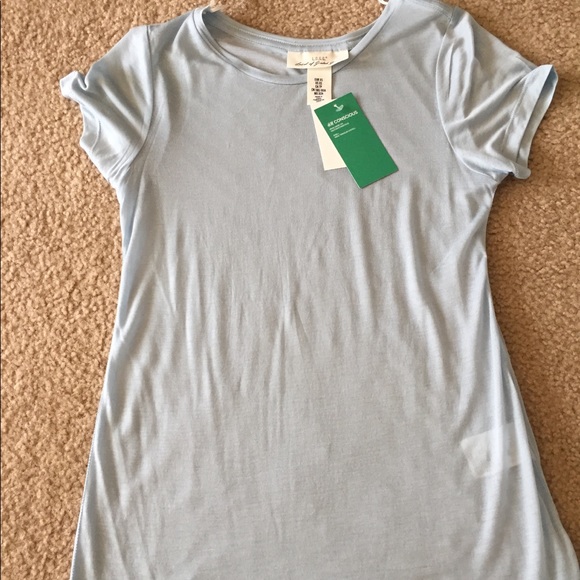 Basic Tee - Picture 3 of 3